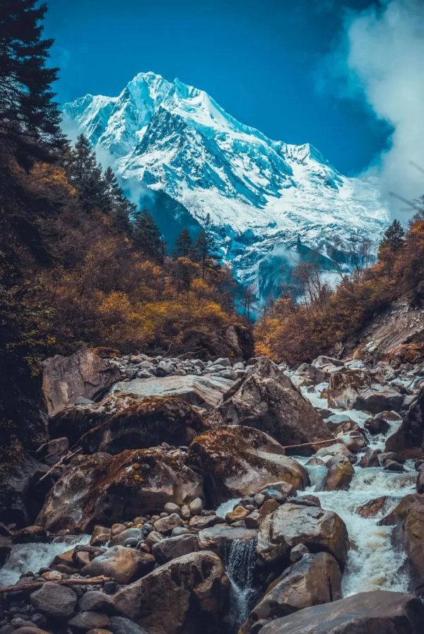 紅葉最佳觀賞期！這些地方全都美成了仙境，趕緊出發