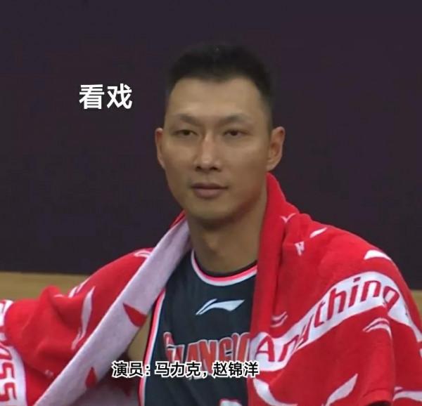 兩場得0分！廣東宏遠1.98米小將遭質疑，居然是個“網紅球員”