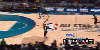 重溫經典！那些NBA歷史上熱血沸騰的名場面，你還記得多少？