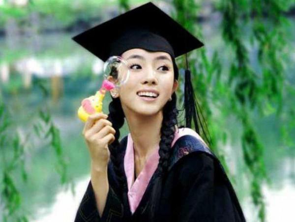 “央視花旦”李思思:嫁大學同學,3年生2子,婚後被老公寵上天 “央視花旦”李思思:嫁大學同學,3年生2子,婚後被老公寵上天