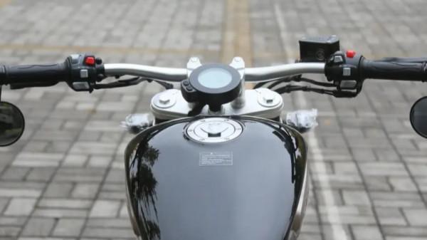 國產一款顏值相當高的太子巡航車,奔達金吉拉300,配皮帶傳動 國產一款顏值相當高的太子巡航車,奔達金吉拉300,配皮帶傳動