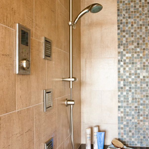 2022年適用於所有裝修風格的衛浴設計：實用、智慧、更時尚