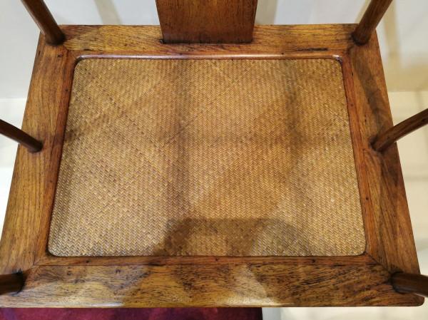 單把估價40萬，清黃花梨南官帽椅有一處特別