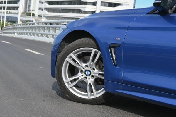 「阿站長開車」開溜背轎跑暢遊廈門，美景需要配靚車——寶馬 425i