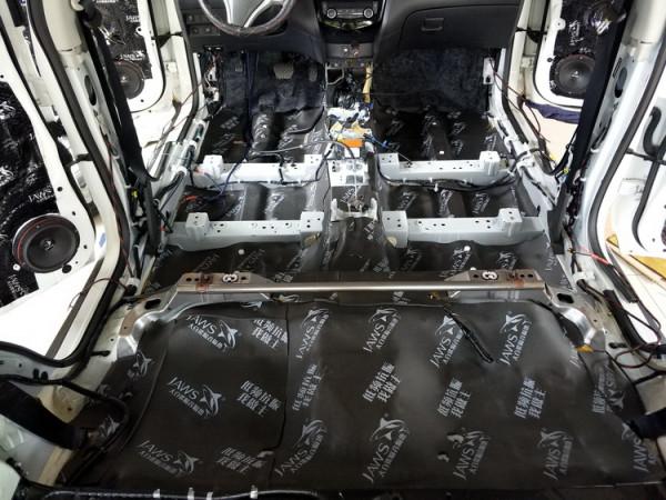 安靜生活 廈門靚車港日產奇駿汽車隔音改裝大白鯊