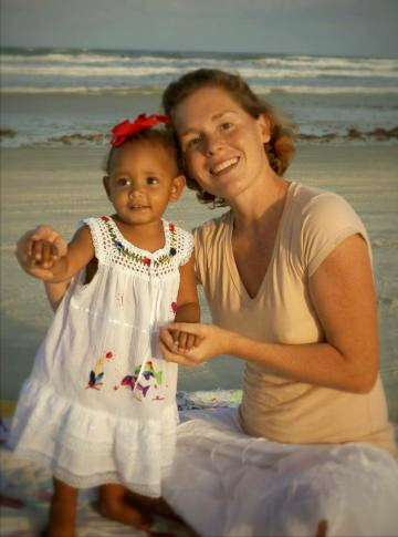 美國單身母親6年前失蹤遇害，警方抓獲真兇後，卻被他反覆套路