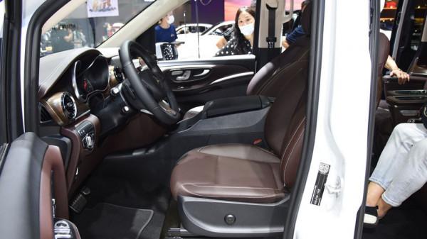 養車比頂配別克GL8貴，月開銷三千四的賓士V級值得嗎