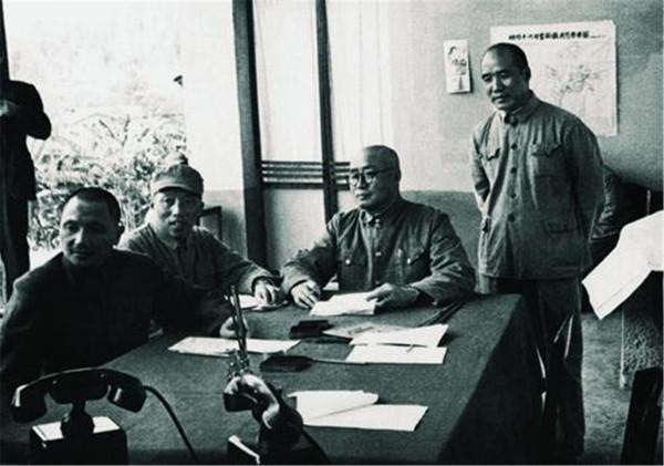 1975年,病重的劉伯承提出什麼請求?讓老搭檔鄧小平淚目 1975年,病重的劉伯承提出什麼請求?讓老搭檔鄧小平淚目