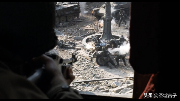 300多萬大軍諾曼底登陸戰,屍橫遍地血染沙灘,犧牲1隊人營救1個人 300多萬大軍諾曼底登陸戰,屍橫遍地血染沙灘,犧牲1隊人營救1個人