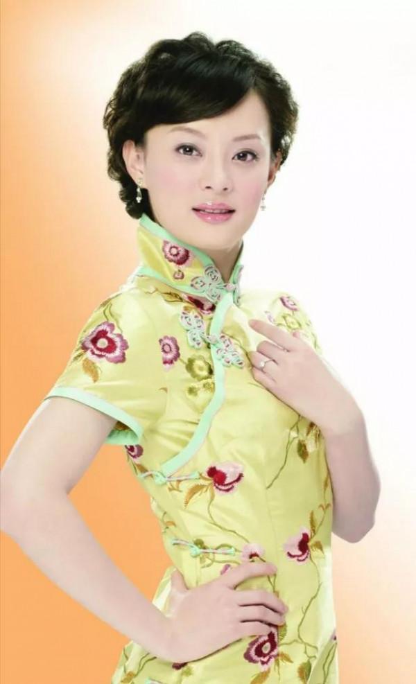 孫儷美照一冊，欣賞