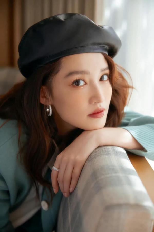 李沁薄荷綠秋日針織衫