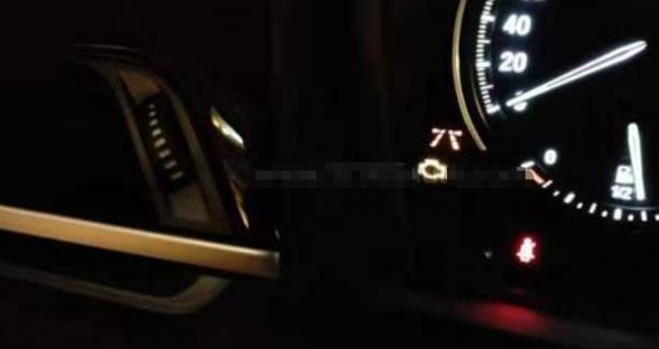 寶馬X1發動機故障燈亮，跟三個原因有關，解決方法建議車主瞭解