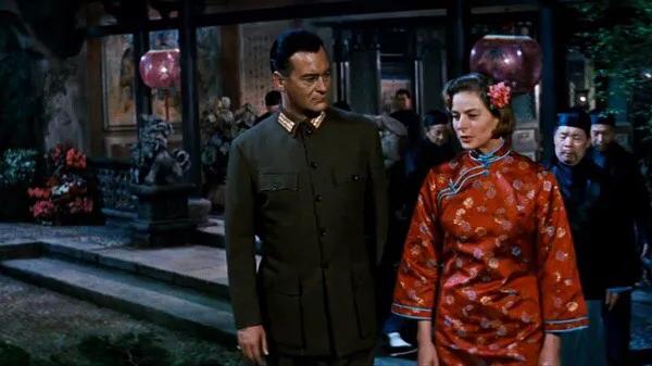 抗戰時期她從英國來到山西，救了一百多名孤兒。《六福客棧》