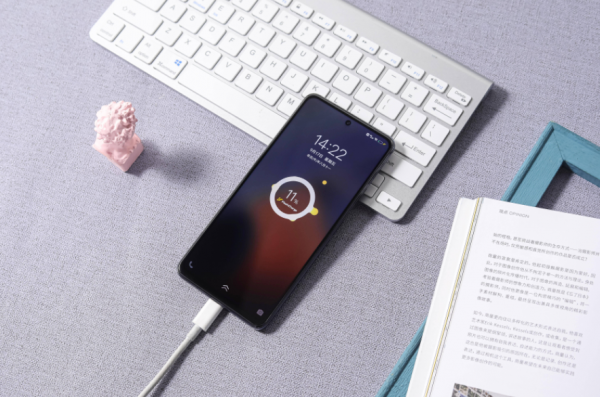 續航強勁，vivo5000毫安電池產品降價至千元檔，清倉退場？