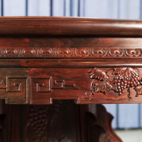 紅木傢俱上那些精彩絕倫的雕刻藝術 紅木傢俱上那些精彩絕倫的雕刻藝術