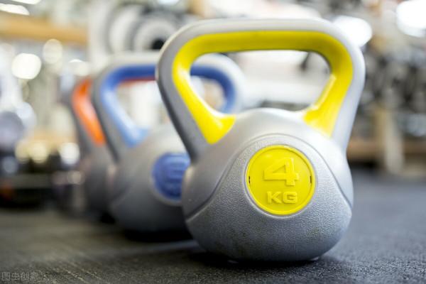 力量訓練從哪些動作入手？5個黃金複合動作，適合新手老手