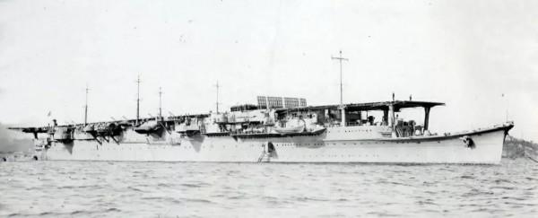 航母預備艦-祥鳳號