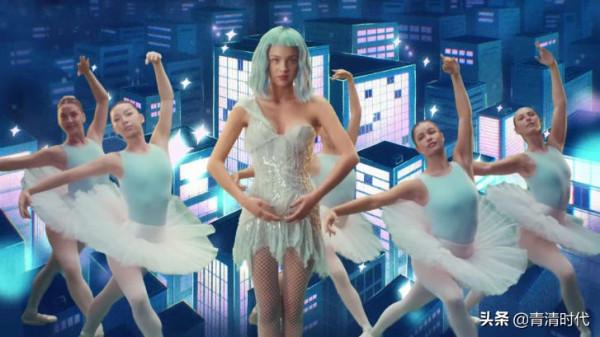 羅伯託·卡沃利(Roberto Cavalli)正在對時尚進行重新詮釋