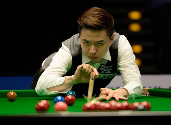 英格蘭公開賽資格賽首日戰報,兩位中國選手晉級,周躍龍被迫退賽 英格蘭公開賽資格賽首日戰報,兩位中國選手晉級,周躍龍被迫退賽