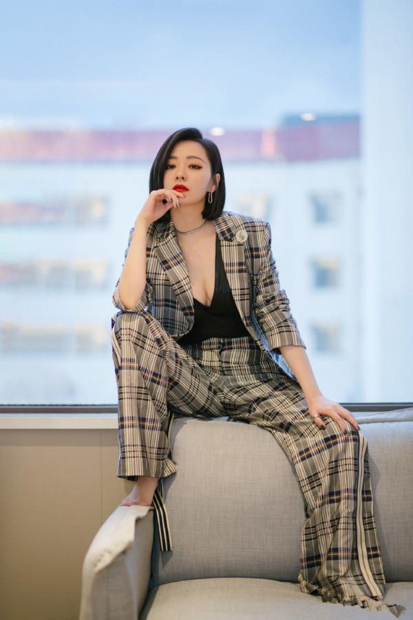 張靚穎高畫質寫真曝光,妝容精緻唯美,身材和顏值實力擔當 張靚穎高畫質寫真曝光,妝容精緻唯美,身材和顏值實力擔當