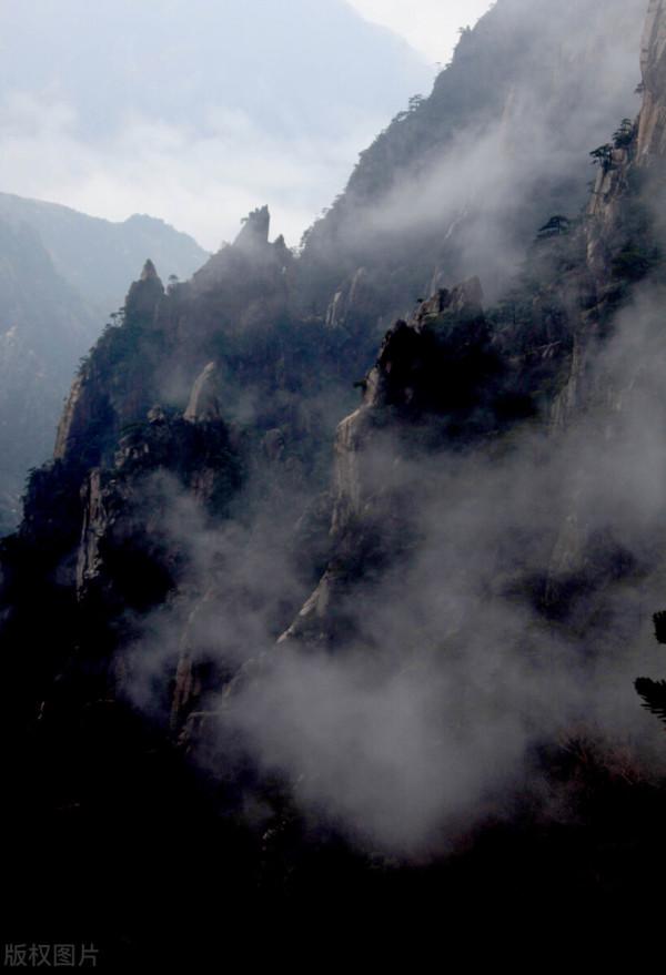 群山掩映中的沂源境內兵工廠