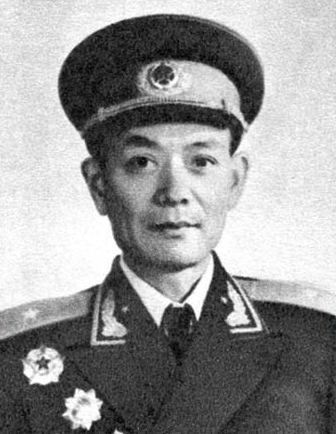 八路軍120師4個主力團的12位營長在1955年被授予什麼軍銜