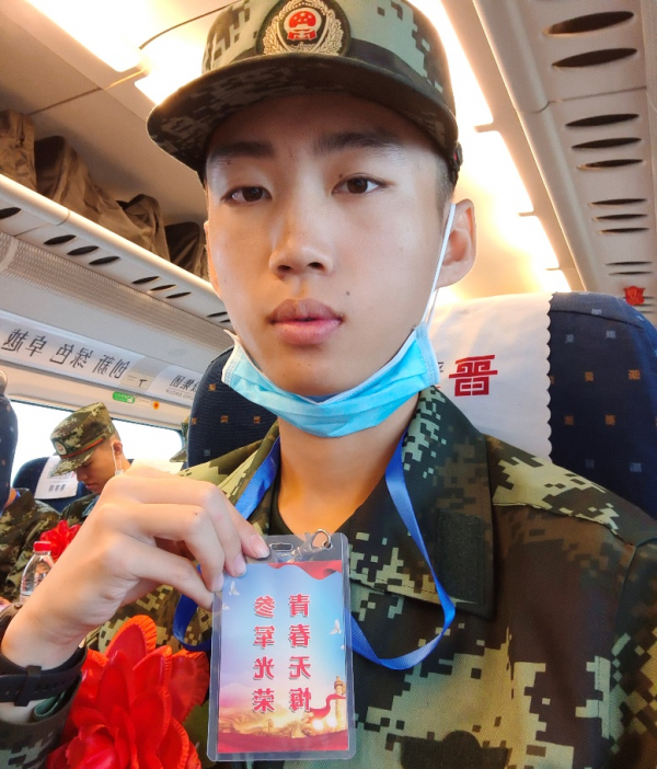 曬曬我家的幸福照丨長大後“我”就成了“你”