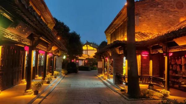 美輪美奐的臺兒莊古城夜景（4）