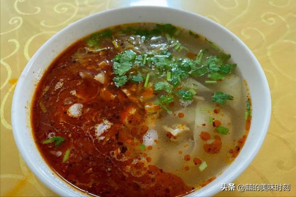 陝西縣城這鍋百年老湯,當地人直接拿盆來買,50元1斤堅持不降價 陝西縣城這鍋百年老湯,當地人直接拿盆來買,50元1斤堅持不降價