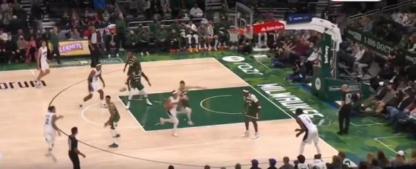 籃網擒住騎士,雄鹿半場踢翻魔術盒!勇士即將迎來“四巨頭時代” 籃網擒住騎士,雄鹿半場踢翻魔術盒!勇士即將迎來“四巨頭時代”