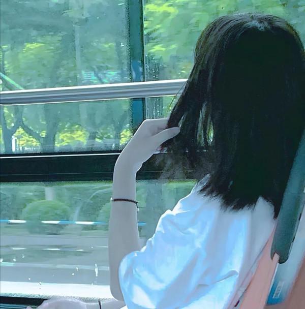 背景圖&bsol;動漫女生頭像