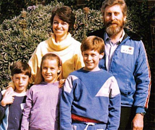 天才兒童變植物人,被女護工喚醒後上大學結婚生子,她咋做到的? 天才兒童變植物人,被女護工喚醒後上大學結婚生子,她咋做到的?