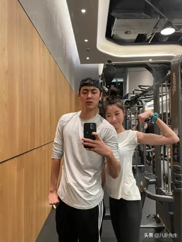 悅遊盛典:周筆暢腰腿顯粗,檀健次被拍成一米四,段奕宏氣場強 悅遊盛典:周筆暢腰腿顯粗,檀健次被拍成一米四,段奕宏氣場強