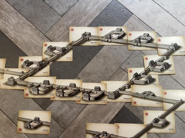 歷時一年創作，北京小夥兒畫出24張明信片拼出北京內外城