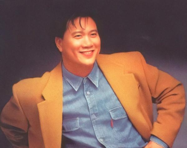 &OpenCurlyDoubleQuote;河南女婿&rdquo;萬梓良：不虧欠前妻恬妞，愛小16歲嬌妻也愛洛陽