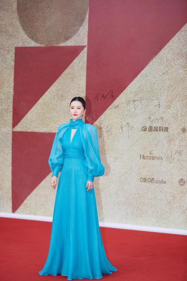 金雞獎女星紅毯造型，一個比一個驚豔