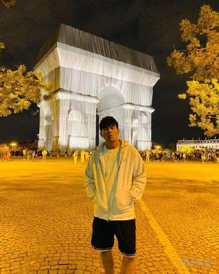 夢幻天王聯動！周杰倫現場觀戰梅西 可惜沒有進球運氣