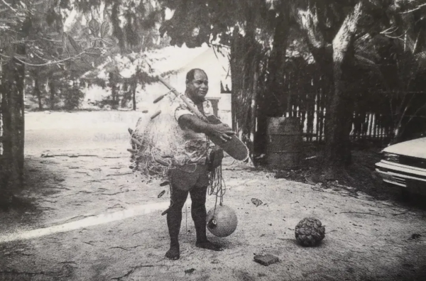 外秘約我下海捕魚