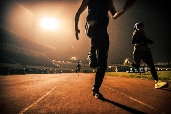 48歲杭州男子，每天堅持夜跑5公里，2年後，他的身體怎麼樣了？