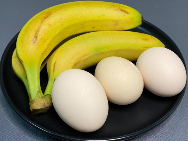 3根香蕉加2顆雞蛋，是我年夜飯必做的拿手菜，上桌就光碟，先收藏