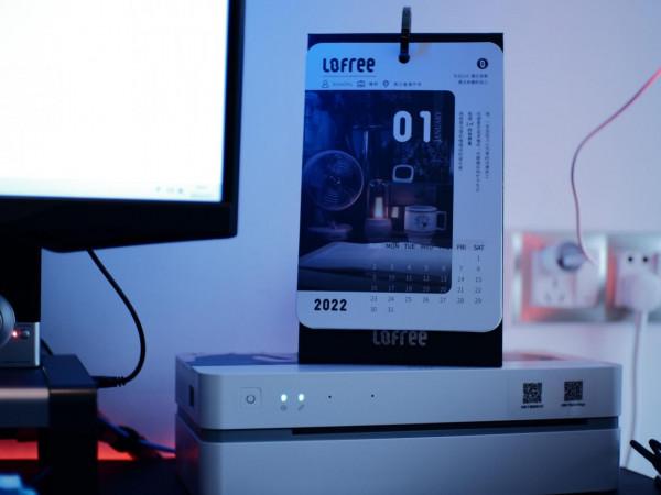 打造廉價平民桌面，沒有炫酷的雜物，留下簡單與實用