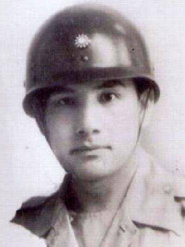 張靈甫開槍射殺二太，還曾2次對妻動殺心，四太卻為他守寡70餘年