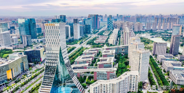 四川省的區劃調動，18個地級市之一，成都市為何有20個區縣？