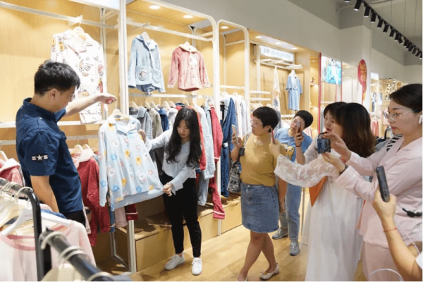 私域爆款孵化器！好家雲店24小時賣出500萬芬騰家居服