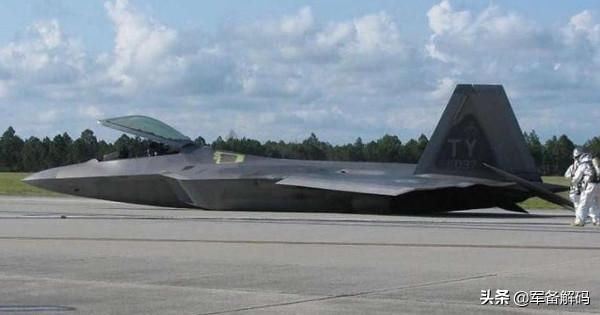蘇-57已摔1架，F-22、F-35各摔5架，為何殲-20長期保持1架不摔？