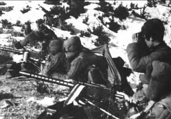 志願軍高炮部隊,抗美援朝擊落美軍2300架戰機,比導彈還強 志願軍高炮部隊,抗美援朝擊落美軍2300架戰機,比導彈還強