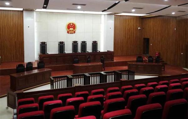 這輩子還能進回法院