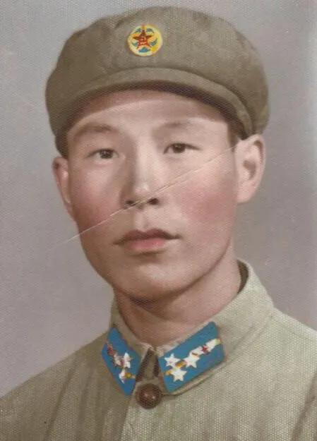 建國初期的共和國軍人：一組上色老照片，重溫那段激情燃燒的歲月