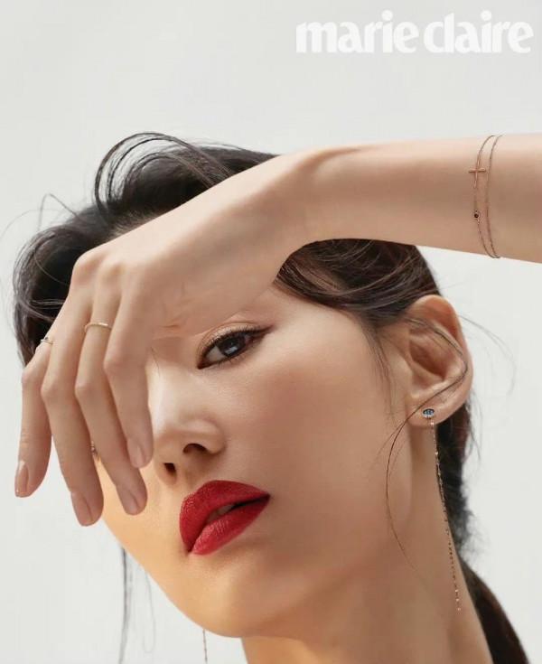 全智賢 畫報寫真集 完全看不出來姐姐已經40了 ​​​