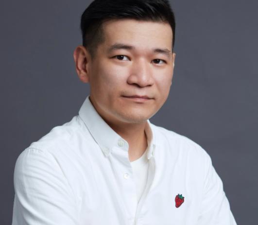 曝《吉星高照》導演換人，仍繼續拍攝，被網友嘲諷“四不像”